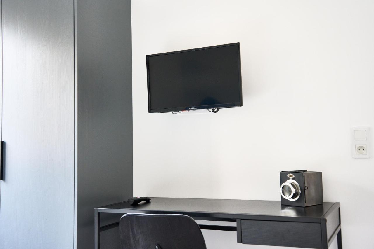 Eclat Dore Bondy Suites Free Parking 외부 사진