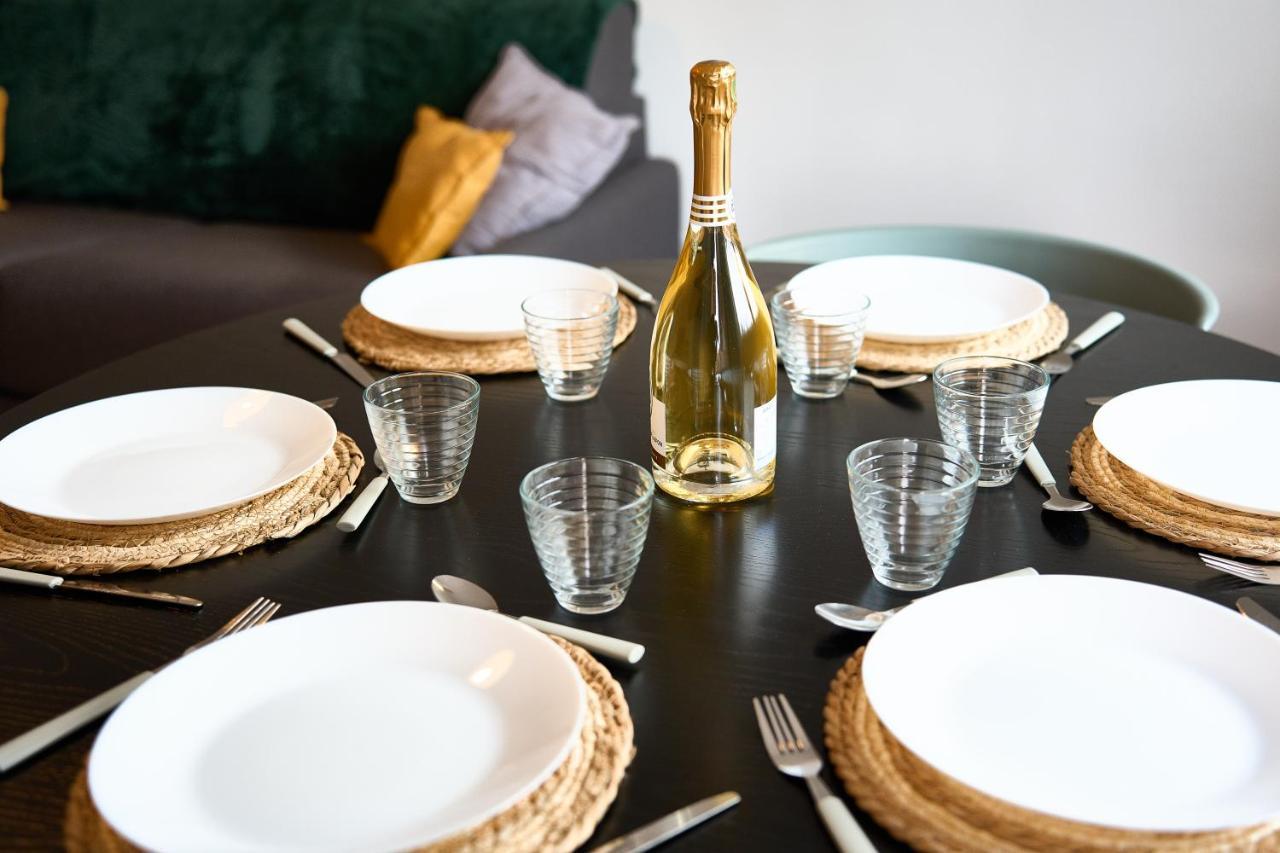 Eclat Dore Bondy Suites Free Parking 외부 사진