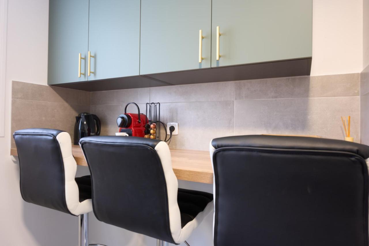 Eclat Dore Bondy Suites Free Parking 외부 사진